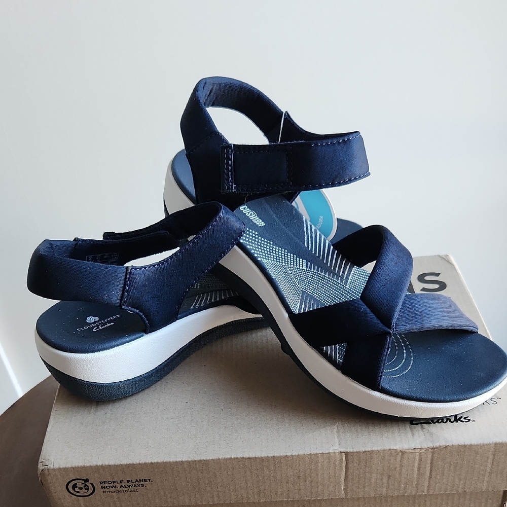NWT Clarks Navy Blue Sandals with Velcro Straps